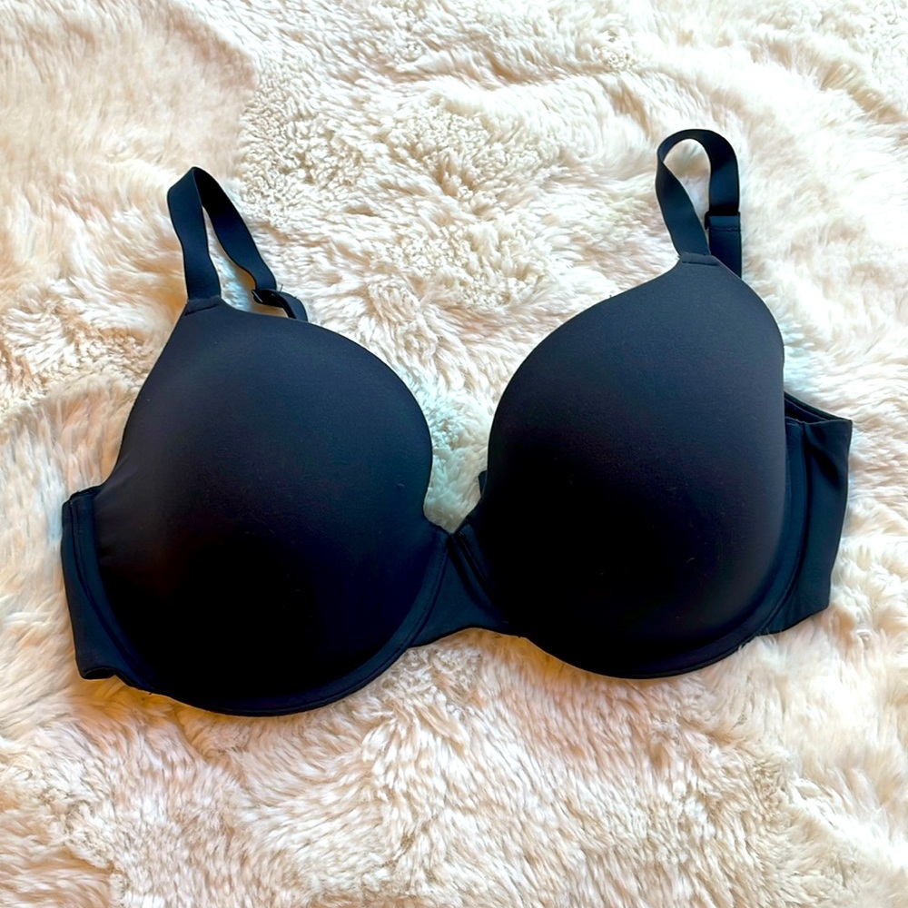 34D Black Skims T-Shirt Bra Onyx Black